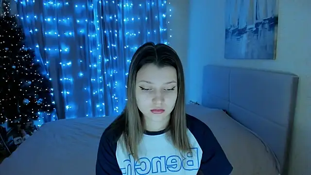 Snapshot of SoniNesti chatting on January 9, 12:19 pm SoniNesti online show from January 9, 12:19 pm