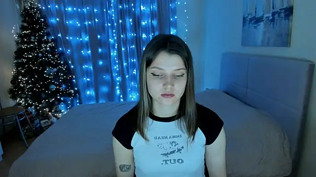 Snapshot of SoniNesti chatting on January 17, 2:28 pm SoniNesti online show from January 17, 2:28 pm