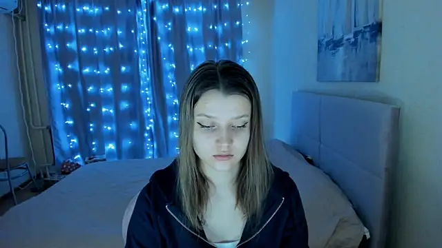 Snapshot of SoniNesti chatting on February 1, 12:58 pm SoniNesti online show from February 1, 12:58 pm