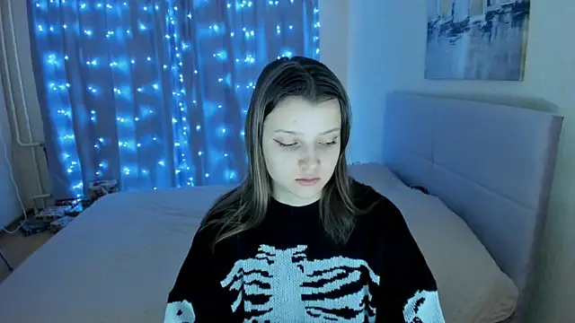 Snapshot of SoniNesti chatting on February 13, 12:21 pm SoniNesti online show from February 13, 12:21 pm