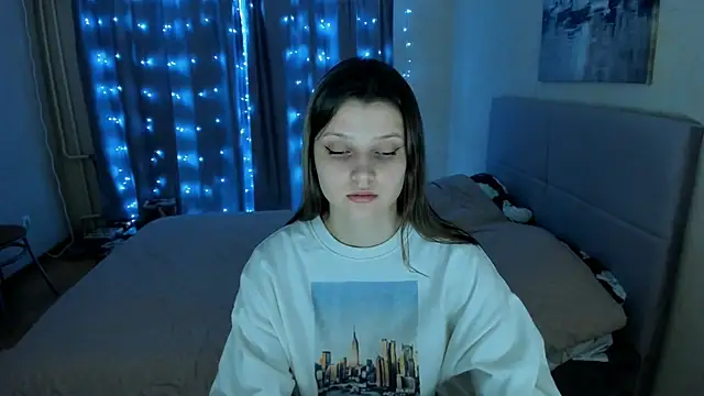 Snapshot of SoniNesti chatting on February 15, 2:55 pm SoniNesti online show from February 15, 2:55 pm