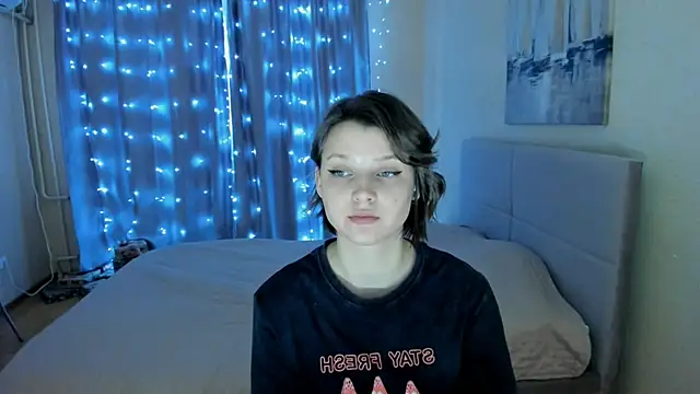 Snapshot of SoniNesti chatting on February 19, 2:12 pm SoniNesti online show from February 19, 2:12 pm