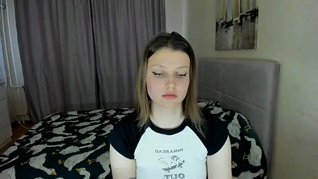 Snapshot of SoniNesti chatting on September 19, 2:07 pm SoniNesti online show from September 19, 2:07 pm