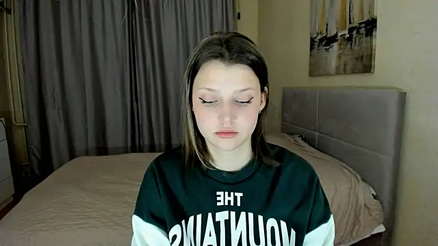 Snapshot of SoniNesti chatting on October 13, 3:12 pm SoniNesti online show from October 13, 3:12 pm