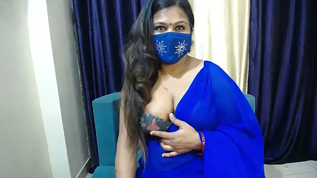 Snapshot of cutee__crazy chatting on December 26, 5:40 pm cutee  crazy online show from December 26, 5:40 pm