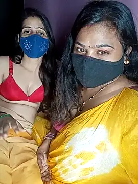 Snapshot of cutee__crazy chatting on October 8, 7:22 pm cutee  crazy online show from October 8, 7:22 pm