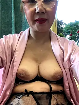 Snapshot of honghong666 chatting on September 16, 7:42 am honghong666 online show from September 16, 7:42 am