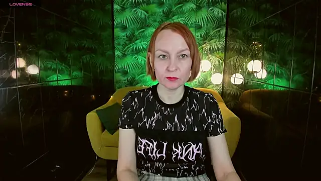 Snapshot of NikaGentle chatting on January 6, 8:57 am NikaGentle online show from January 6, 8:57 am