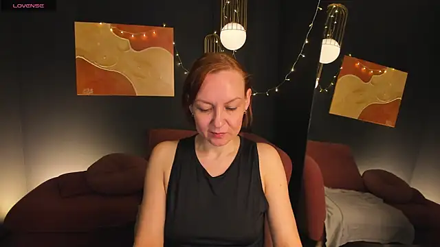 Snapshot of NikaGentle chatting on March 4, 8:57 am NikaGentle online show from March 4, 8:57 am