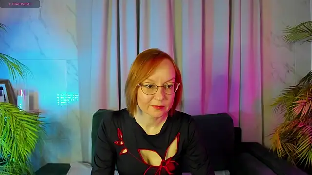 Snapshot of NikaGentle chatting on March 7, 5:29 am NikaGentle online show from March 7, 5:29 am