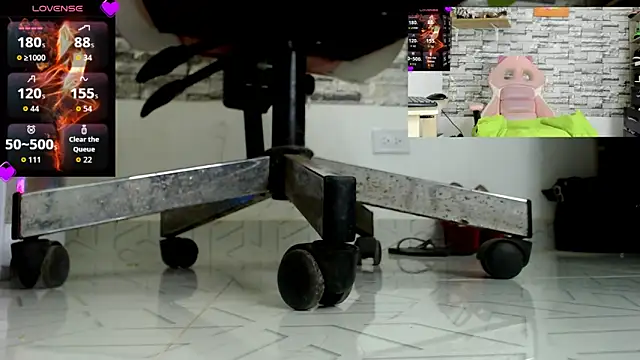 hot-timefun online show from March 1, 8:44 pm