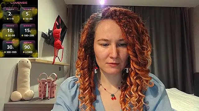 AgnesGraham online show from December 5, 2:00 pm