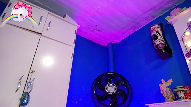 Lunahoney1 online show from February 12, 8:50 pm