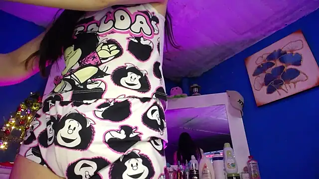 Lunahoney1 online show from December 2, 8:15 pm