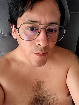 Snapshot of Yimicito chatting on March 10, 9:53 pm Yimicito online show from March 10, 9:53 pm