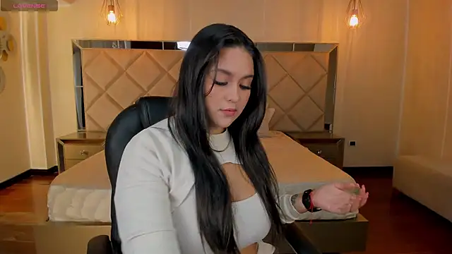 ToriCrossX online show from February 18, 12:28 pm