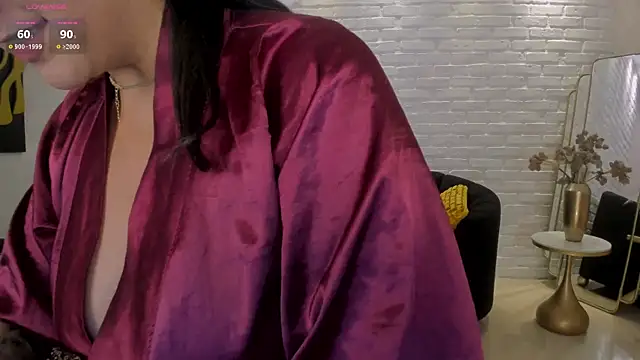 ToriCrossX online show from March 8, 5:54 pm