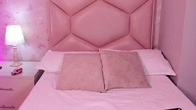 ambar sullivan online show from February 17, 12:05 pm