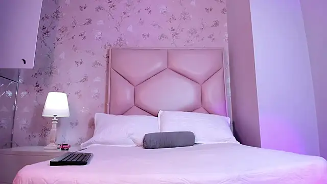 ambar sullivan online show from December 4, 11:41 am