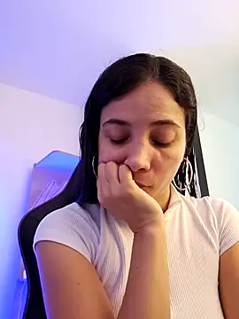 miaeyes online show from January 10, 1:20 pm