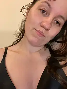 Snapshot of Nicole-Ray chatting on December 22, 10:58 pm Nicole-Ray online show from December 22, 10:58 pm