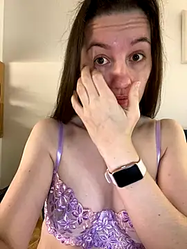 Snapshot of Nicole-Ray chatting on November 7, 10:59 am Nicole-Ray online show from November 7, 10:59 am