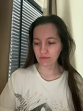 Snapshot of Nicole-Ray chatting on March 5, 9:49 am Nicole-Ray online show from March 5, 9:49 am