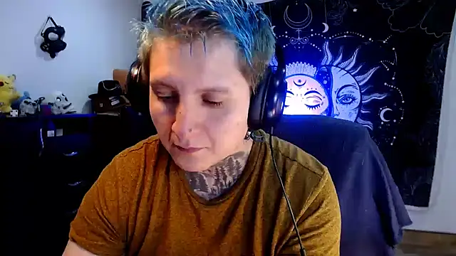 Snapshot of Marieblueeyes chatting on February 6, 4:53 am Marieblueeyes online show from February 6, 4:53 am