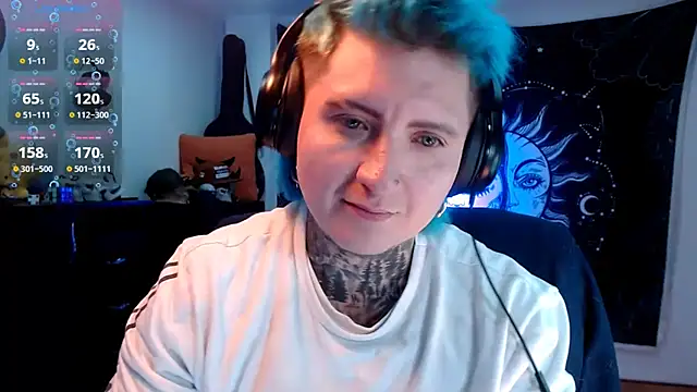 Snapshot of Marieblueeyes chatting on February 13, 12:57 am Marieblueeyes online show from February 13, 12:57 am