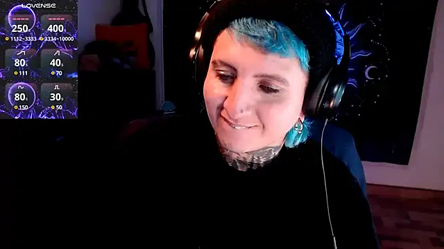 Snapshot of Marieblueeyes chatting on February 20, 5:55 am Marieblueeyes online show from February 20, 5:55 am