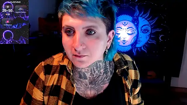 Snapshot of Marieblueeyes chatting on February 28, 3:04 am Marieblueeyes online show from February 28, 3:04 am