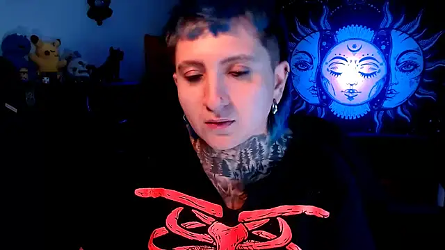 Snapshot of Marieblueeyes chatting on March 8, 6:54 am Marieblueeyes online show from March 8, 6:54 am