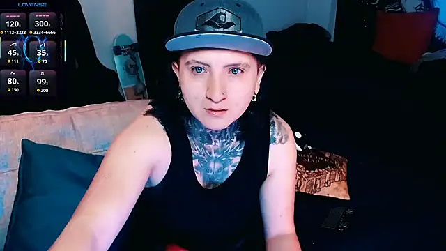 Snapshot of Marieblueeyes chatting on September 24, 4:32 pm Marieblueeyes online show from September 24, 4:32 pm