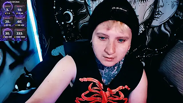 Snapshot of Marieblueeyes chatting on May 6, 11:10 pm Marieblueeyes online show from May 6, 11:10 pm