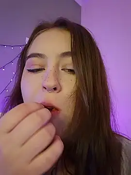 Yammy Yumi online show from January 9, 1:36 pm