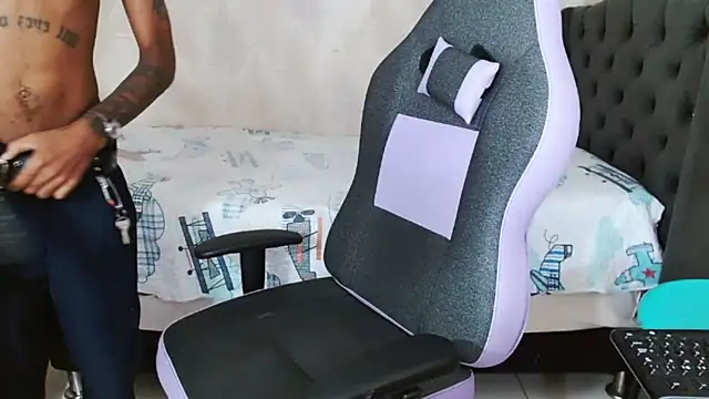 ManSant online show from March 15, 8:43 pm