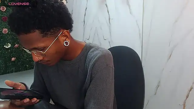 ManSant online show from April 18, 2:43 pm