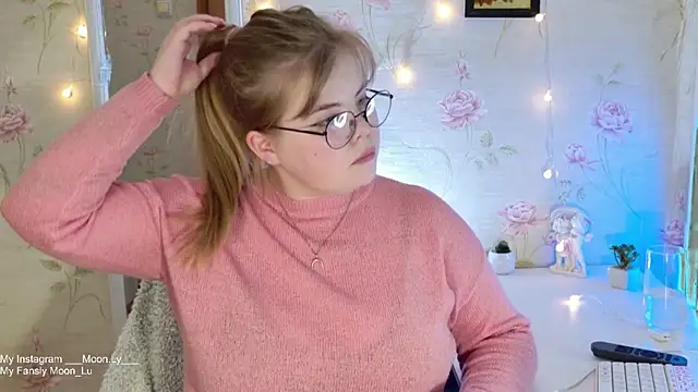 sinnamon  online show from November 1, 4:42 pm