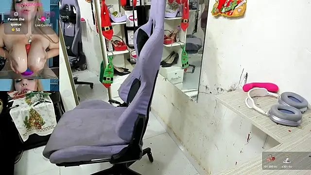 allsson queen online show from December 17, 10:27 pm