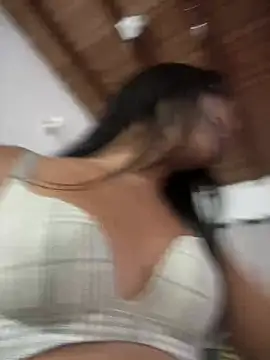 Ashly Miller online show from March 6, 10:15 pm