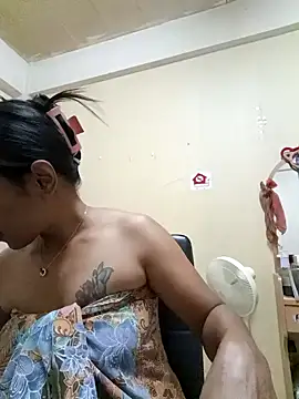 Snapshot of KinkyKit_May chatting on February 6, 12:48 pm KinkyKit May online show from February 6, 12:48 pm