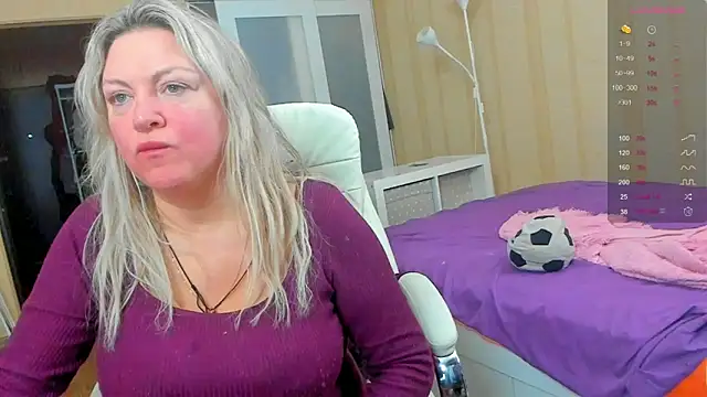 Snapshot of PamHardFuck chatting on February 28, 3:37 pm PamHardFuck online show from February 28, 3:37 pm