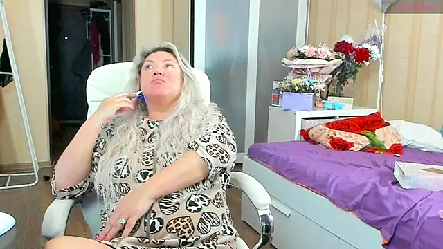 Snapshot of PamHardFuck chatting on October 31, 2:07 pm PamHardFuck online show from October 31, 2:07 pm