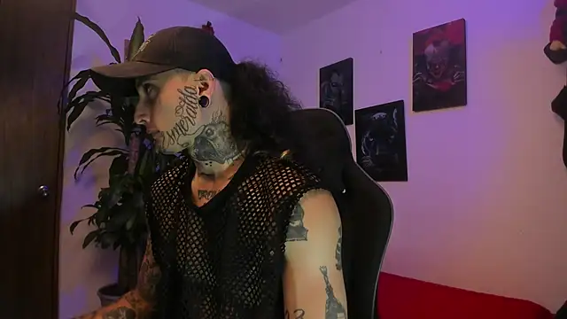 Snapshot of Ryuk_it chatting on September 12, 1:22 pm Ryuk it online show from September 12, 1:22 pm