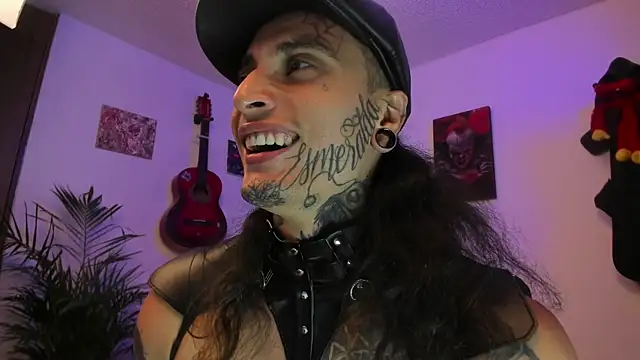 Snapshot of Ryuk_it chatting on September 13, 1:22 pm Ryuk it online show from September 13, 1:22 pm