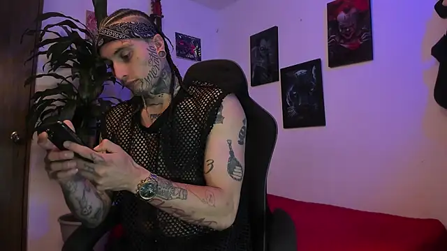 Snapshot of Ryuk_it chatting on September 22, 1:02 pm Ryuk it online show from September 22, 1:02 pm