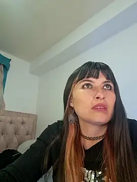 Alexandrasaenz online show from March 27, 11:04 pm