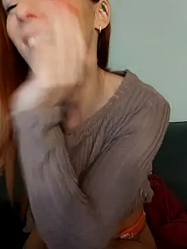 clara-francaise online show from September 25, 6:55 pm