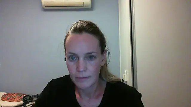 Annylove1 online show from September 16, 12:00 am