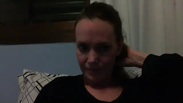 Annylove1 online show from October 3, 12:29 am